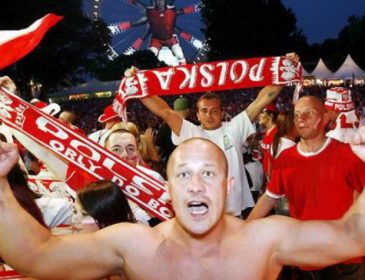 Фанаты сборной Польши и Северной Ирландии подрались в Ницце
