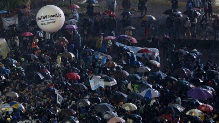 Аргентинцы устроили массовый митинг, чтобы вернуть Месси в сборную