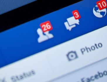 Ошибка, которую почти каждый из нас делает в Фейсбуке, может стоить нашим детям жизни