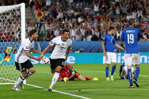 В фантастической серии пенальти из 18 ударов Германия выбивает Италию с Евро