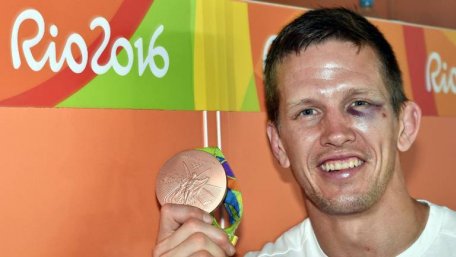 Бельгийского призера Олимпиады-2016 избили на пляже в Рио-де-Жанейро
