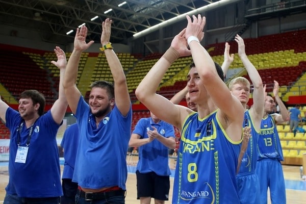 В составе баскетбольной сборной Украины осталось 13 человек