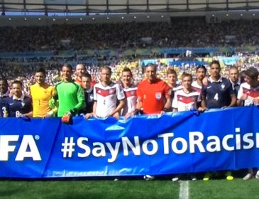В ФИФА больше не будут бороться с расизмом