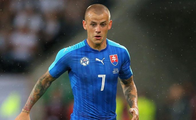 Футболист сборной Словакии пропустит матч из-за ареста полицией