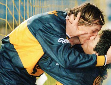 20 незабываемых поцелуев мирового футбола