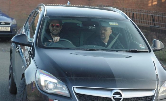 Никакого пафоса: тренер «Ливерпуля» ездит на дешевой машине