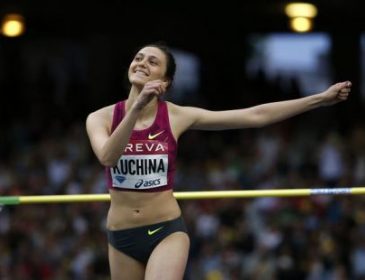 «Совпадение? Не думаю!»: спортсмены массово отказываются от российского флага