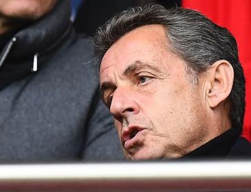 Экс-президент Франции Николя Саркози повздорил с фанатами «Барселоны»