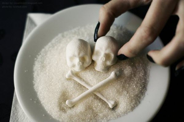 Вы удивитесь: ученые сравнили, что опаснее — соль или сахар