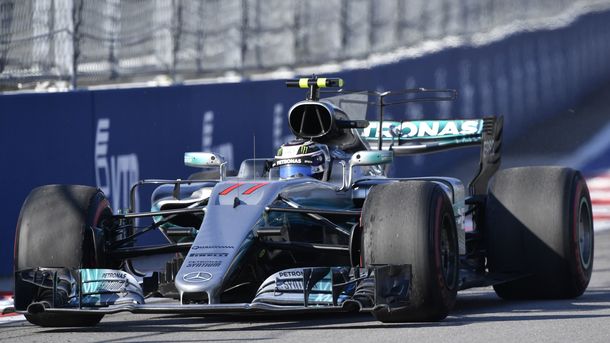 Валттери Боттас на Гран-при в Сочи выиграл первую гонку Формулы-1 в карьере