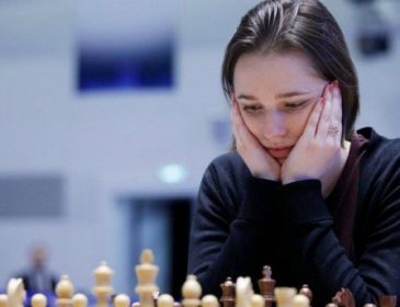 Анна Музычук удерживает третью позицию в рейтинге ФИДЕ лучших шахматисток мира