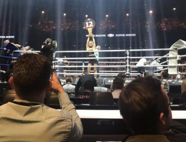 Александр Усик встретится с Майрисом Бриедисом в полуфинале Всемирной боксерской суперсерии