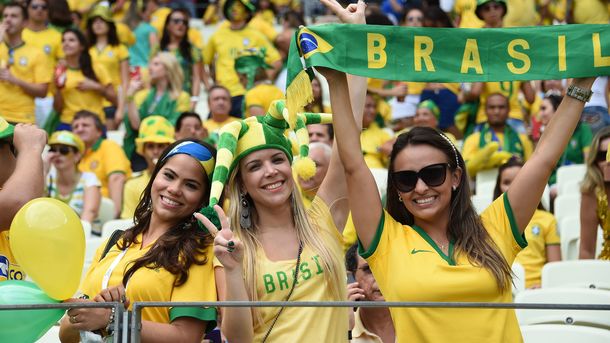 Бразильские фанаты просят свою команду проиграть Чили