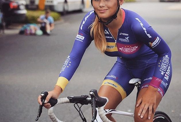 Хакеры слили в сеть обнаженные фото самой очаровательной велогонщицы Голландии: фото 18+