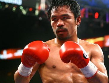 Легендарный боксер отказался от огромного гонорара бой с Пакьяо