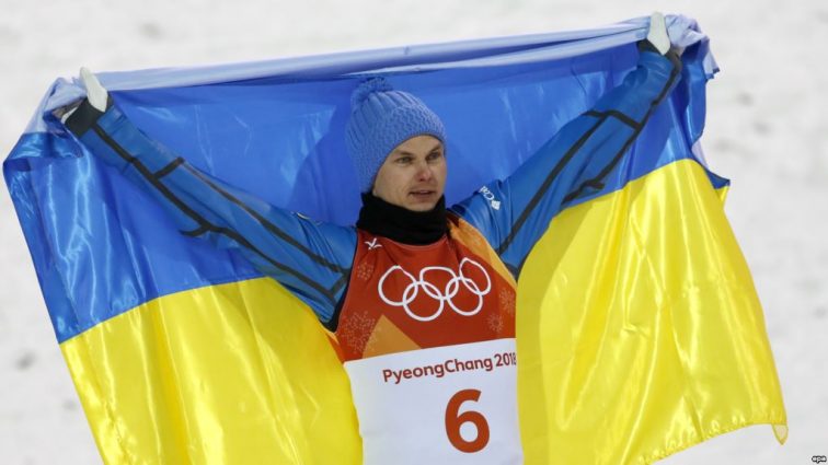 Стало известно, кто будет нести флаг Украины на закрытии Олимпиады-2018