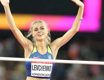 Беленюк — Беринчик: легкоатлетка Левченко назвала победителя боя века