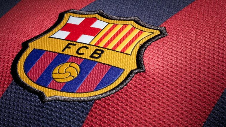 Найдите отличия: Барселона представила новую эмблему клуба