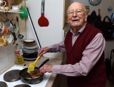 «Я могу сказать, что секрет долголетия в двух простых вещах»: 100-летний англичанин раскрыл секрет долгой жизни