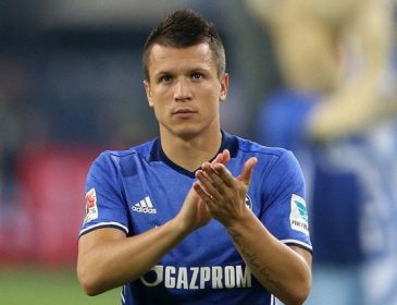 Украинский полузащитник «Шальке» Евгений Коноплянка подписал контракт с известным агентом