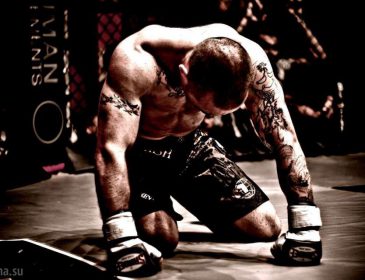 «На пике своей спортивной вершины»: Легендарный чемпион UFC объявил о завершении карьеры